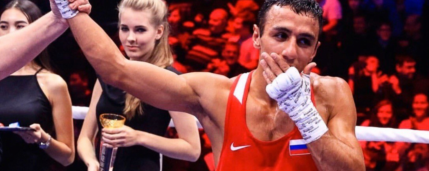 Оренбургский боксер Габил Мамедов выиграл бой на Кубке Победы