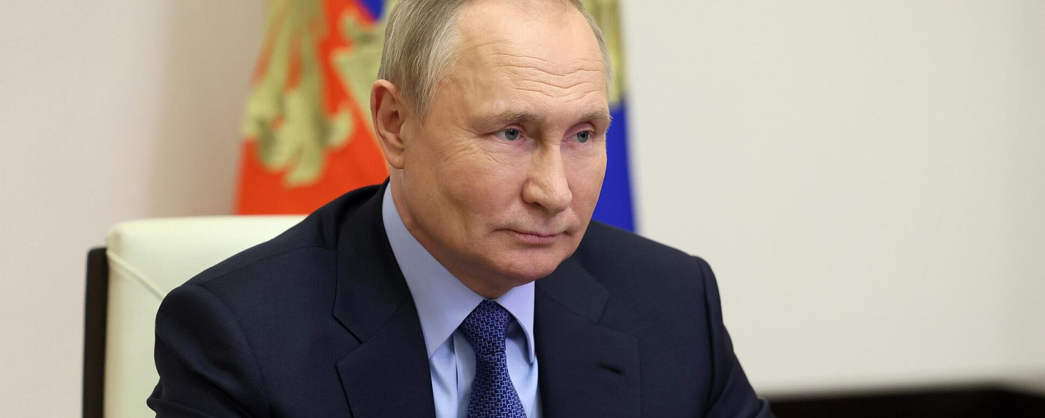 Владимир Путин поздравил медиков России с наступающим Днем медицинского работника