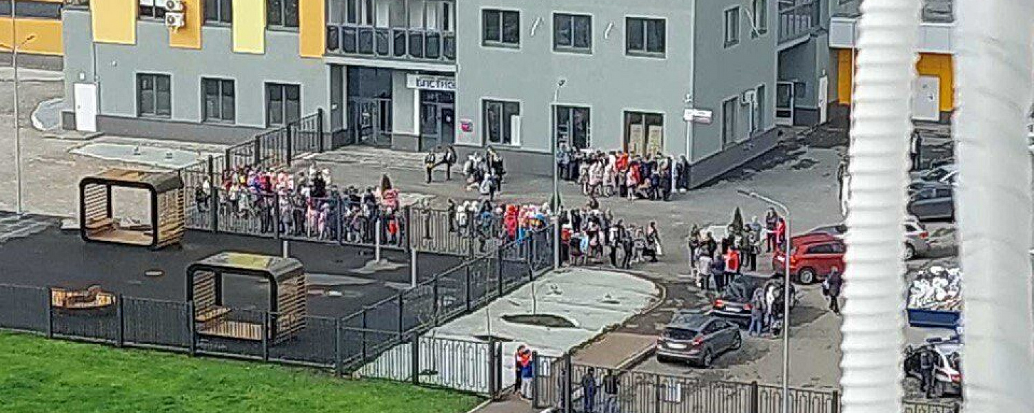 В Оренбурге вновь эвакуируют школьников из-за сообщения о минировании 